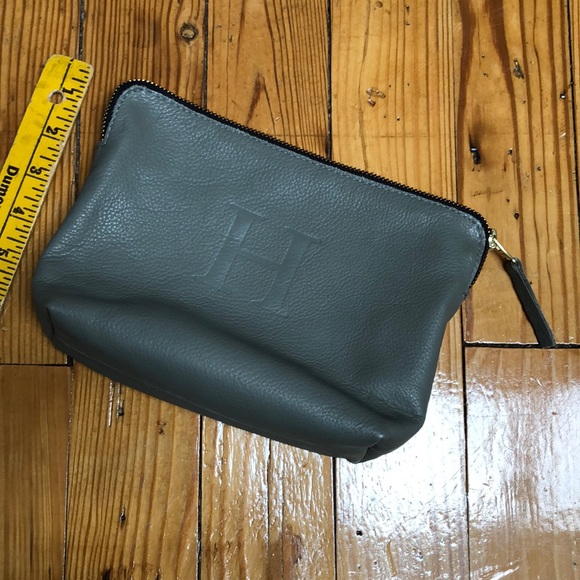 Jessie & Co Make-Up Accessory Bag Gray Leather - Picture 5 of 10